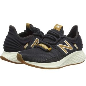 New Balance Fresh Foam ROAV Running Shoes